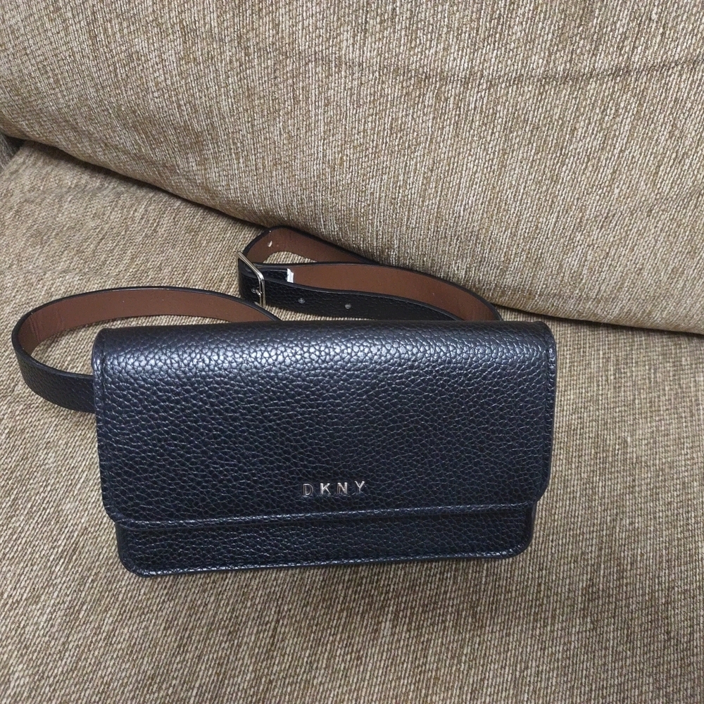 DKNY Mini Belt Bag For Women's, Synthetic  Black Leather - Picture 4 of 9
